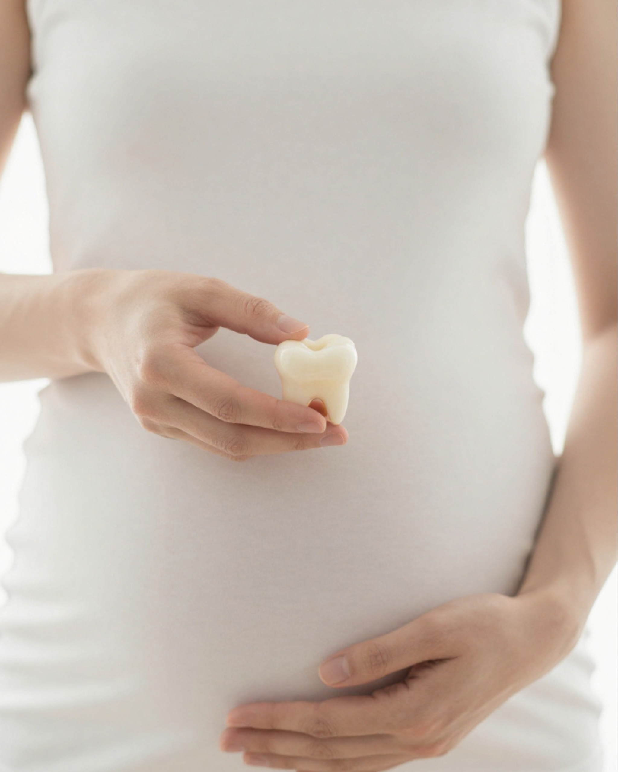 Can Pregnant Women Get Veneers? What Dentists Recommend During Pregnancy
